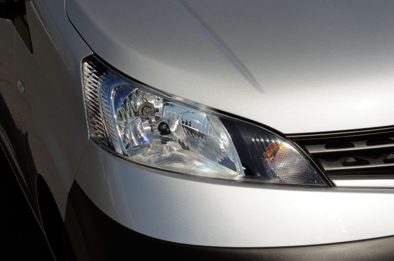 Nissan NV200 technical specifications and fuel economy